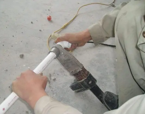 金塔漏水维修电话